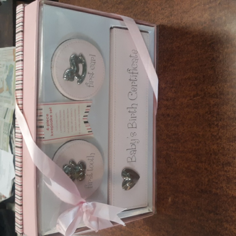 NWT Nursery Rhyme 4 pc baby keepsake set (SKU 1507)